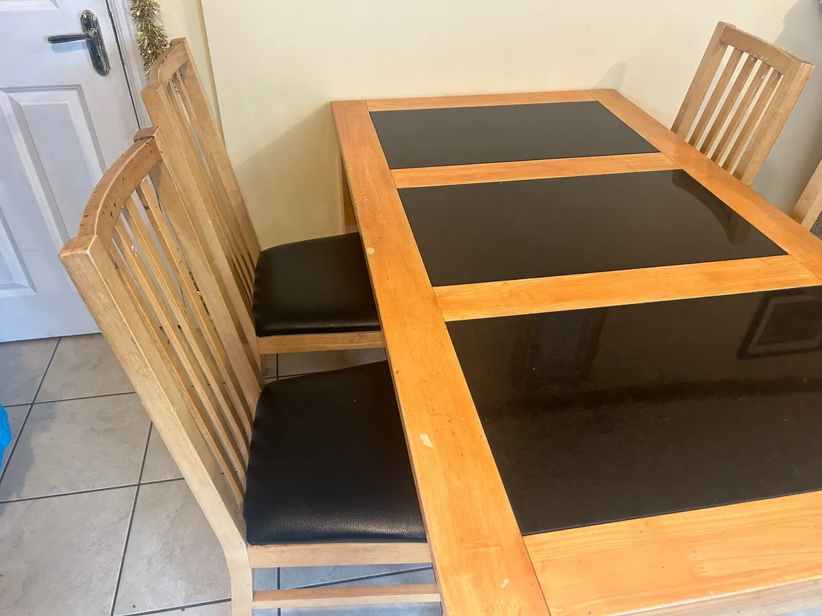 Kitchen Table - Image 4