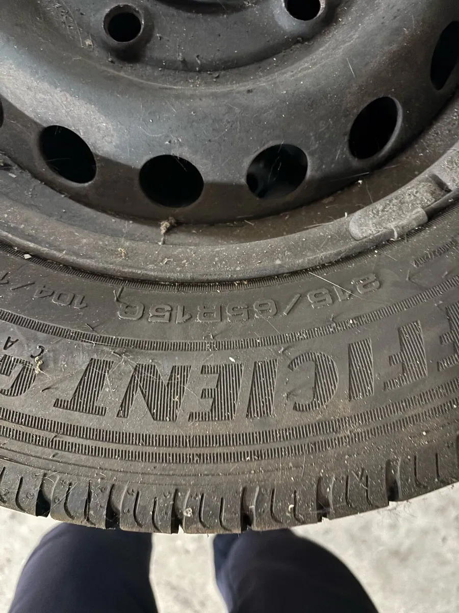 Wheels and tyres - Image 2