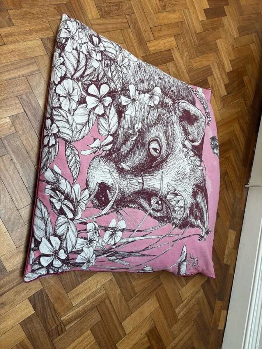 bean bag  designer velvet and heavy cotton - Image 1