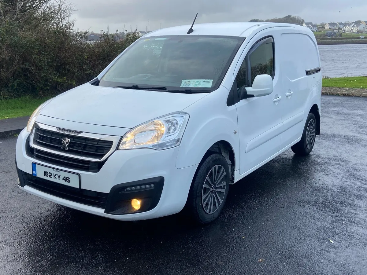 2018 Peugeot Partner Professional - Image 2