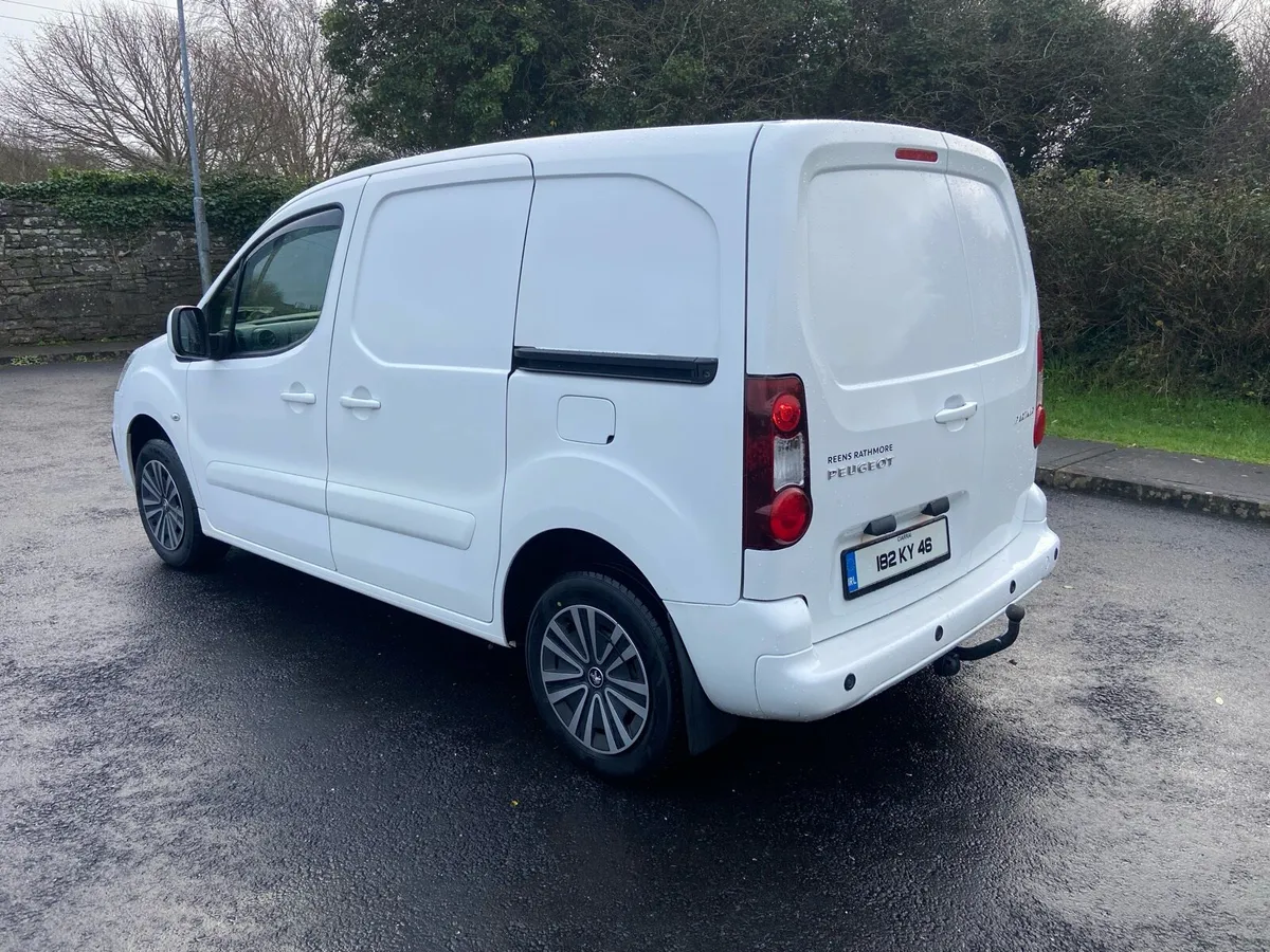 2018 Peugeot Partner Professional - Image 4