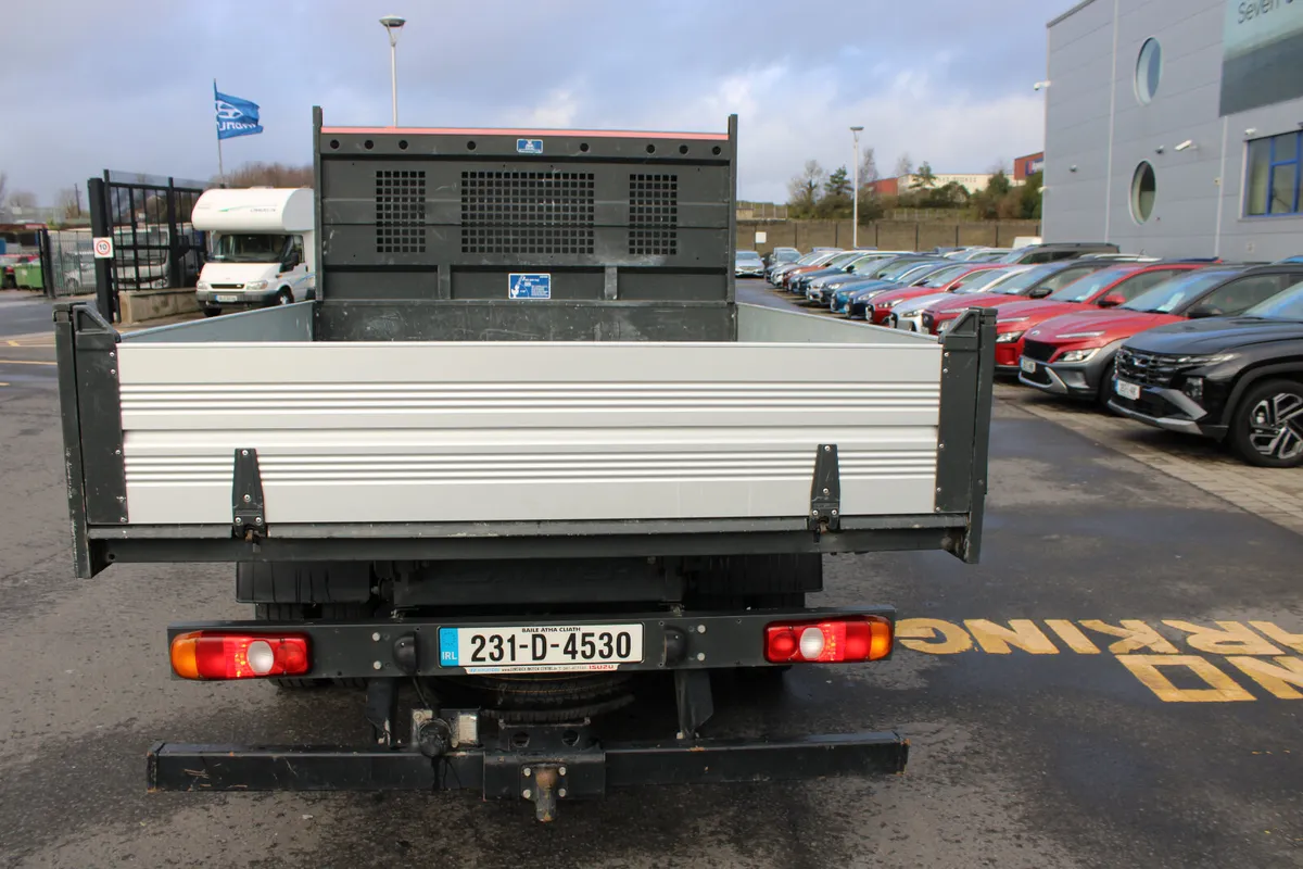 Mitsubishi FUSO 2023 - Image 4