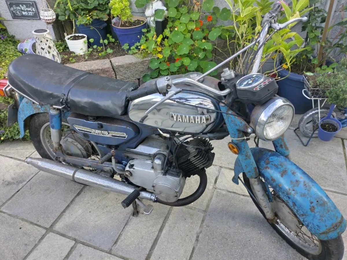 1974 Yamaha yb125 - Image 2