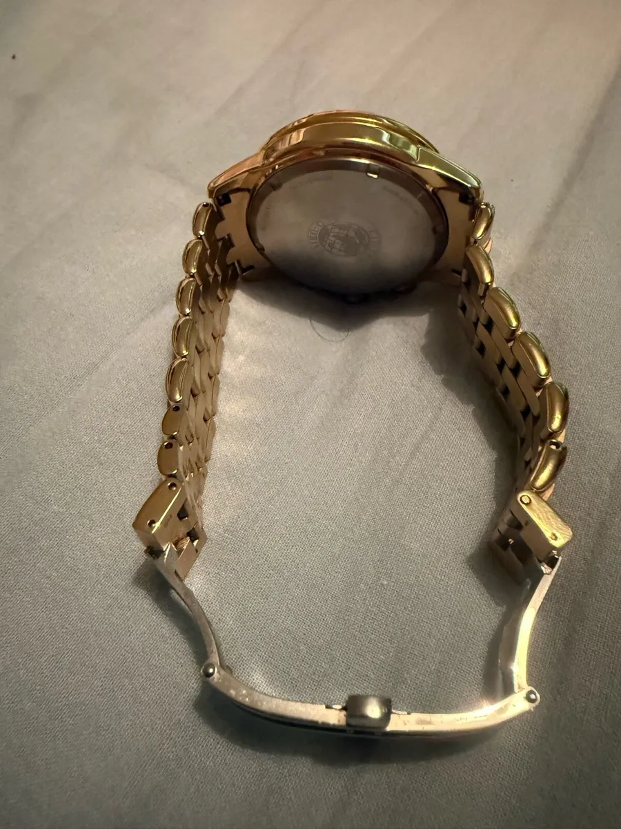 The real deal of genuine gold watch - Image 4