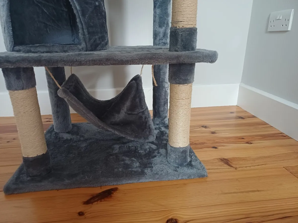 Cat tree - Image 2