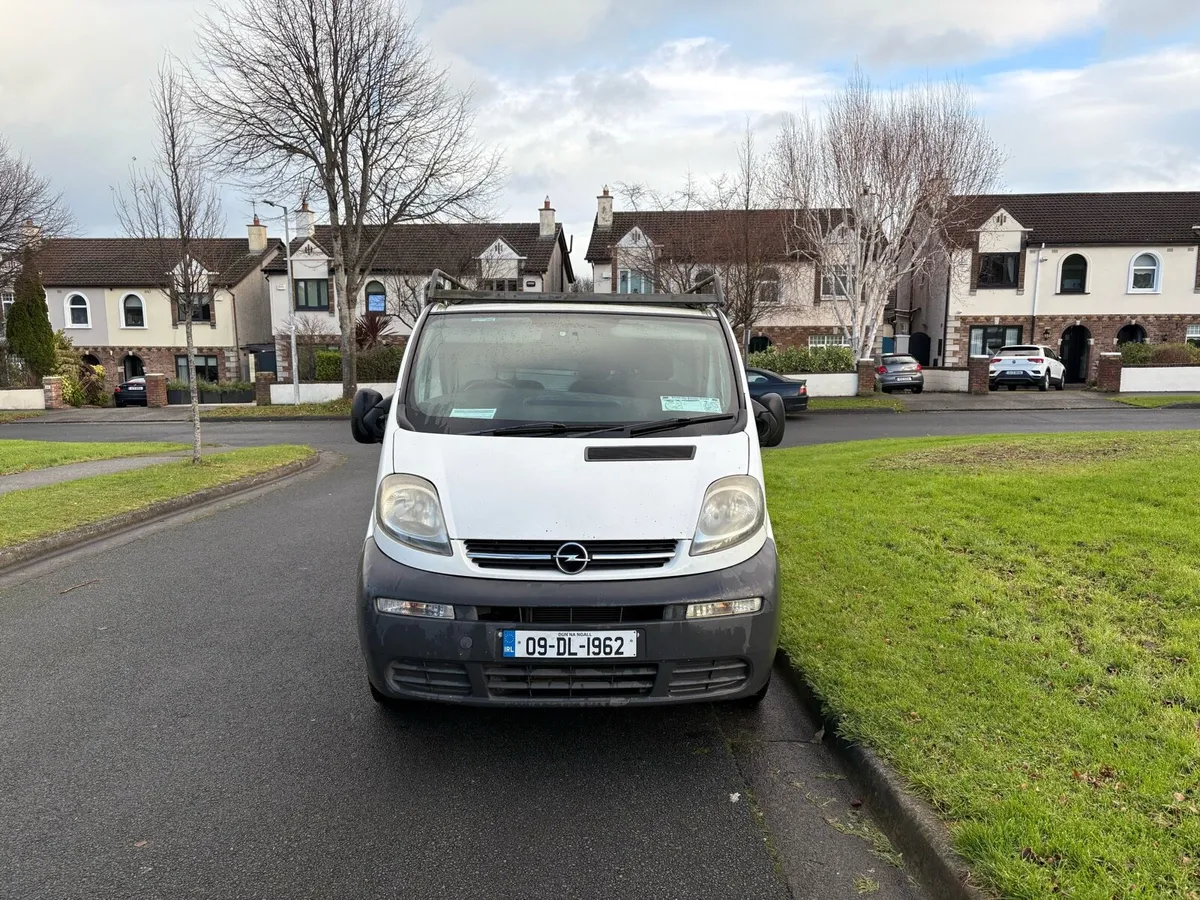 Vauxhall Vivaro - Image 2