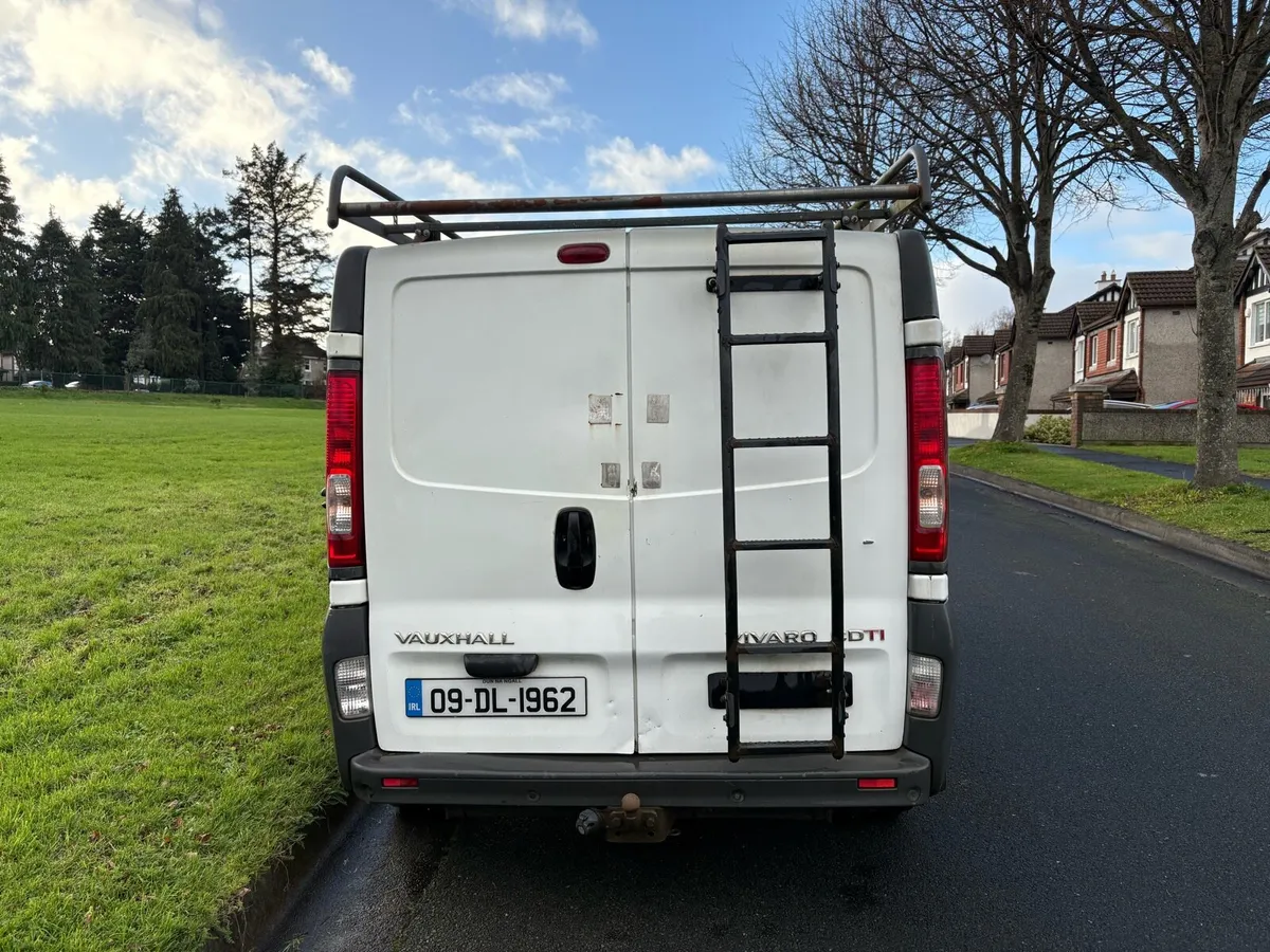Vauxhall Vivaro - Image 3