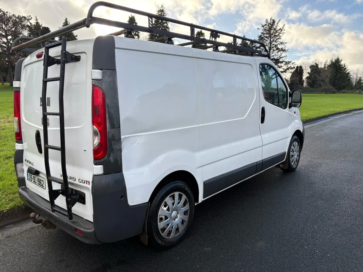 Vauxhall Vivaro - Image 4