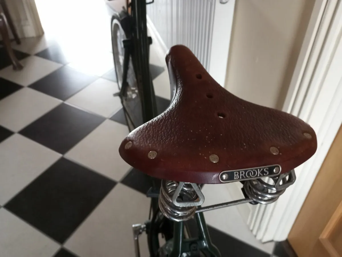 Pashley ladies bike - Image 4