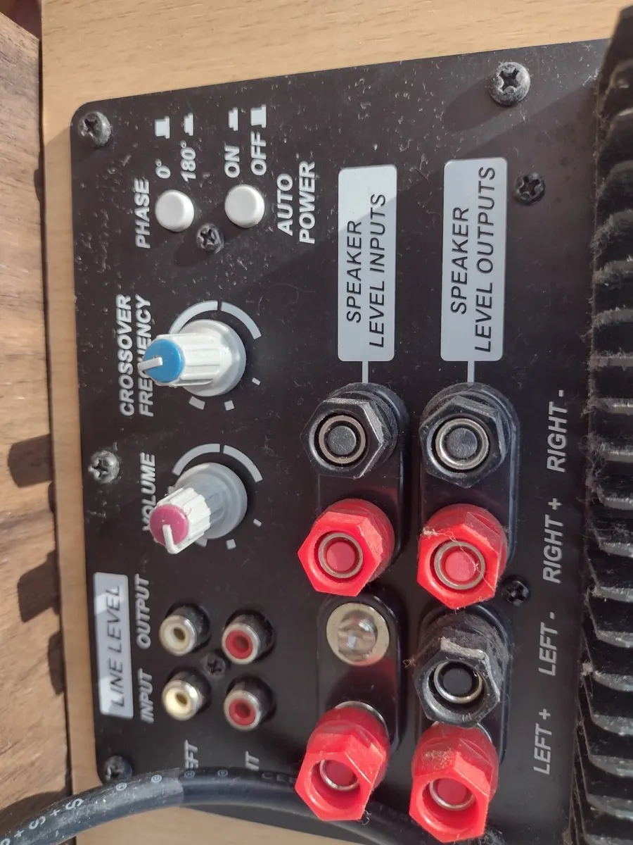 Wooden antique Wharfedale sub-woofer amplifier - Image 2