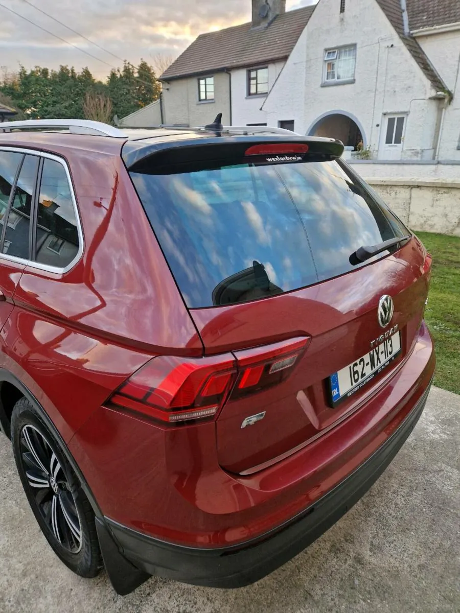 Volkswagon Tiguan - Image 4