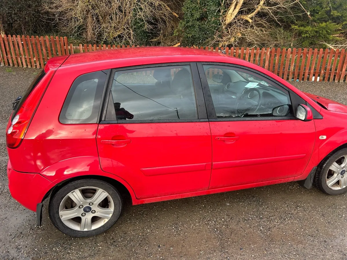 Ford Fiesta - Image 2