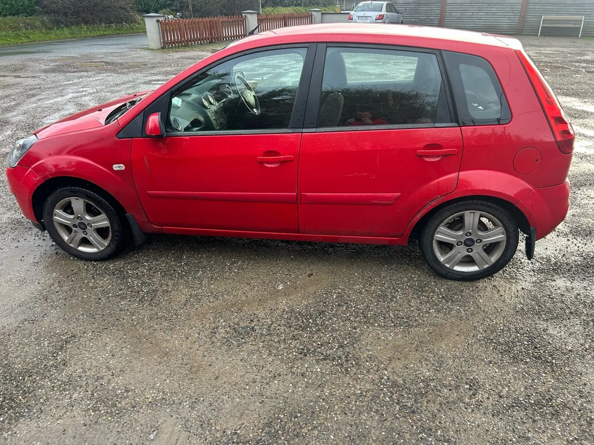 Ford Fiesta - Image 4