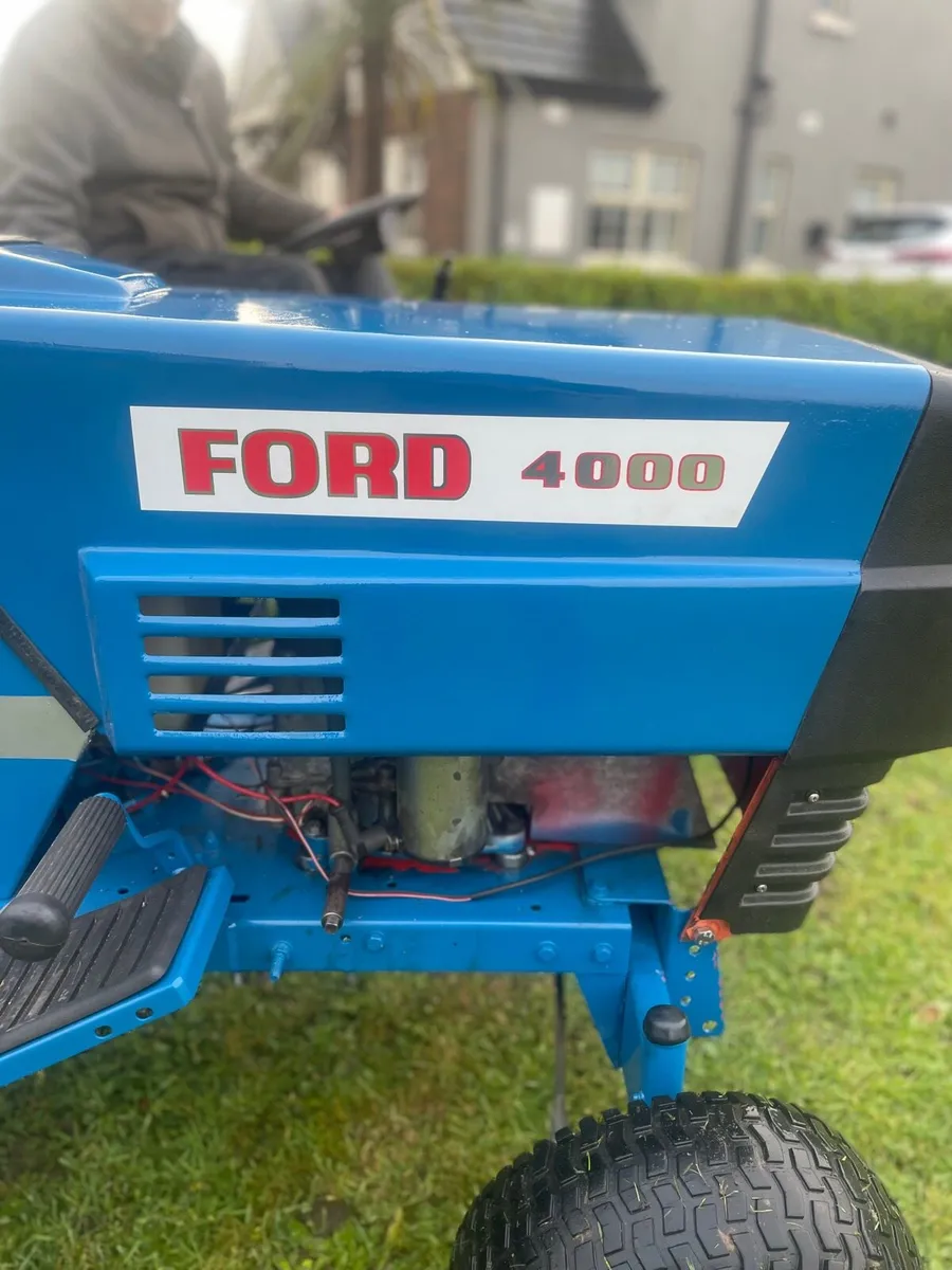 Ford 4000 Garden Tractor - Image 2