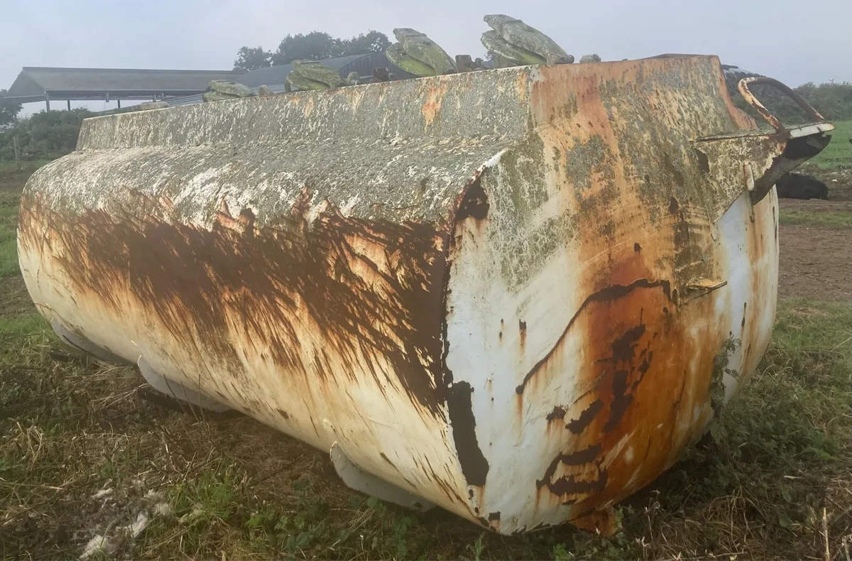 Water tank - Image 2