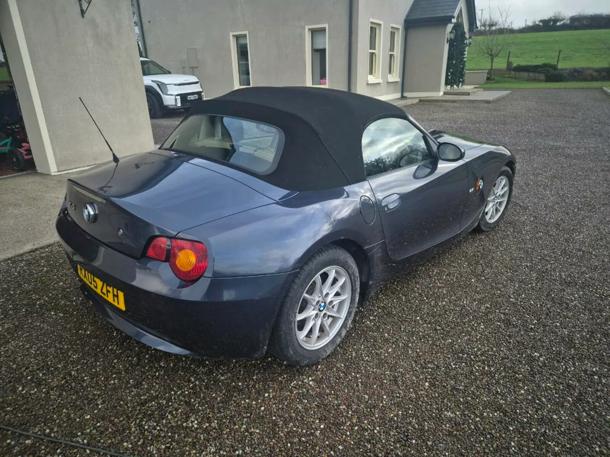 2005 BMW Z4 2.2 - Image 4
