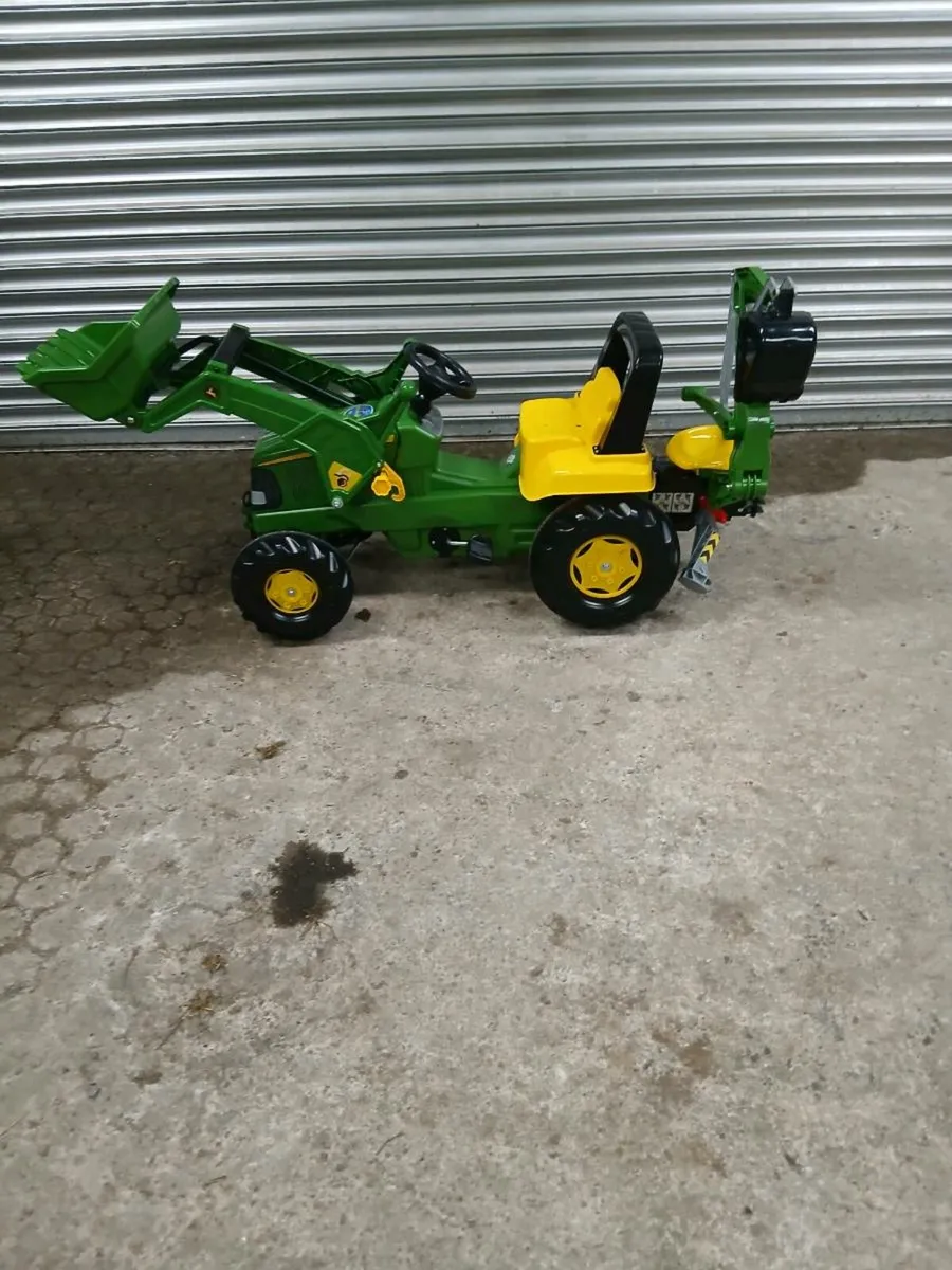 John deere pedal tractor - Image 1