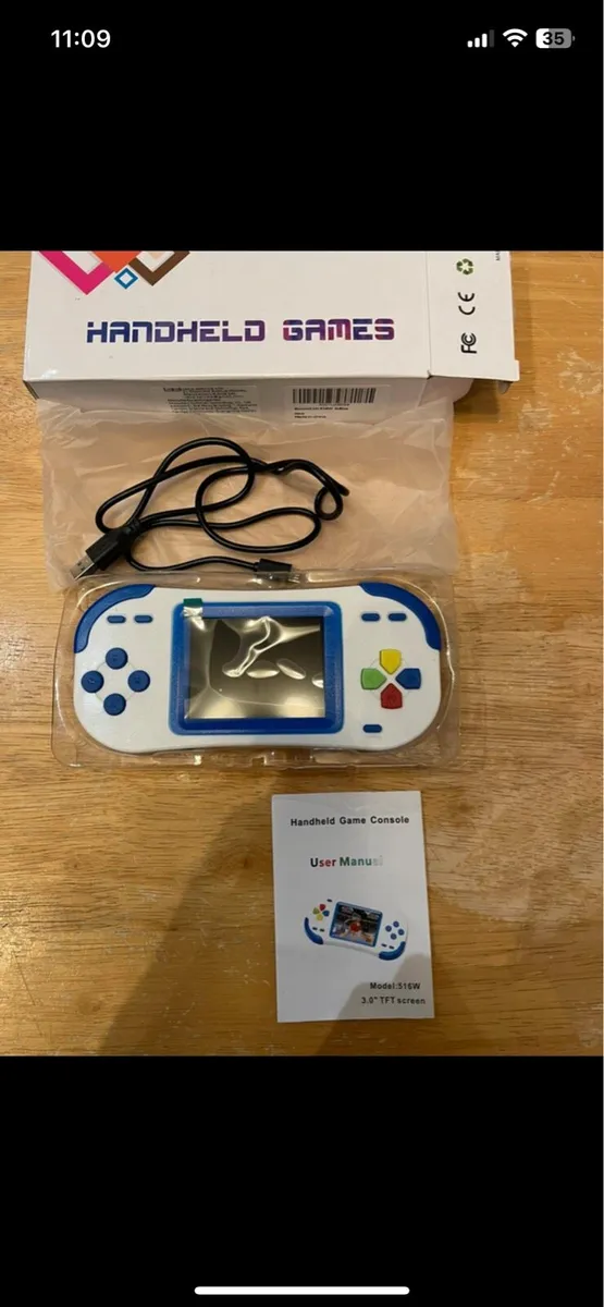 Handheld game device - Image 1