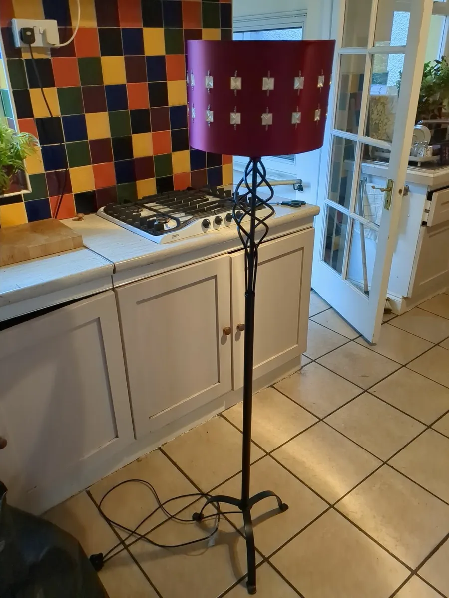 Floor lamp - free to collect