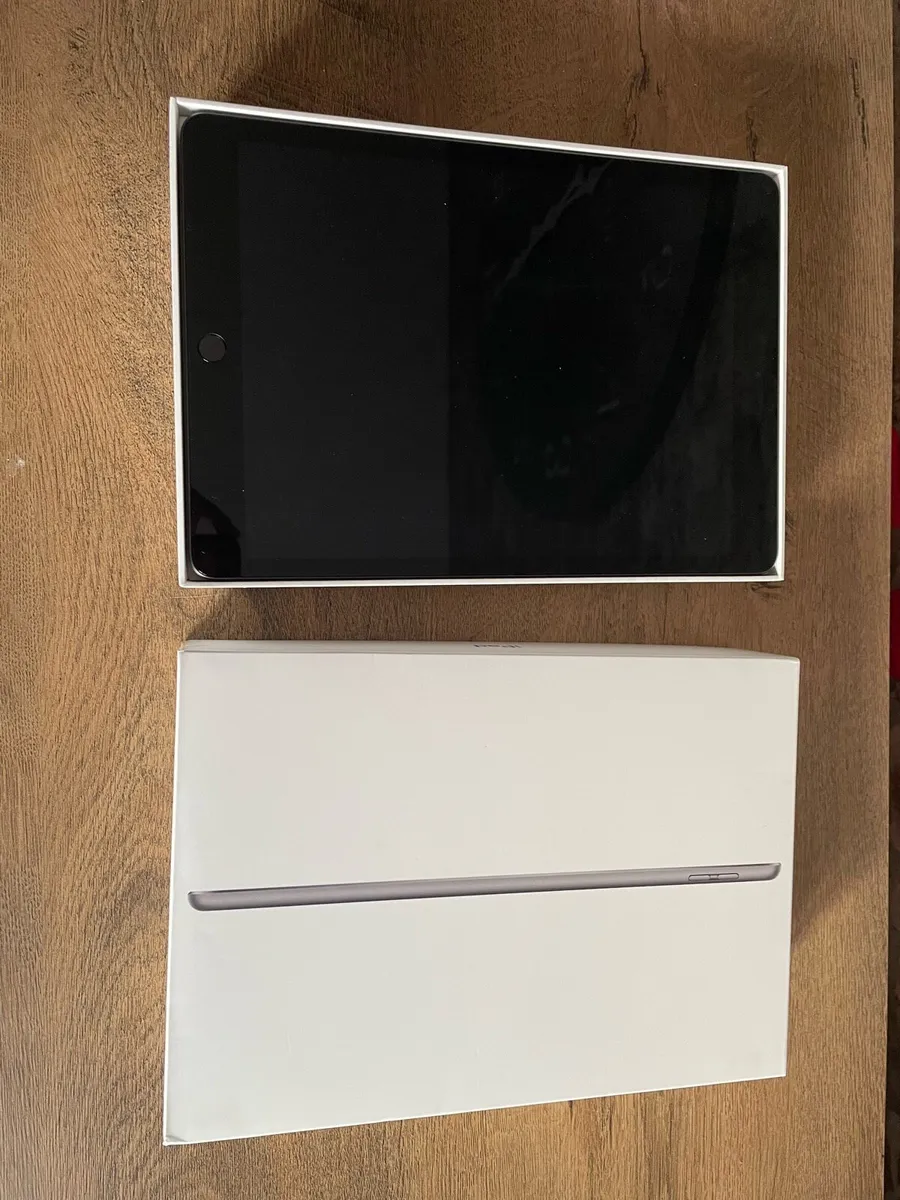 *Boxed Apple iPad 9th Gen 64Gb - Image 3