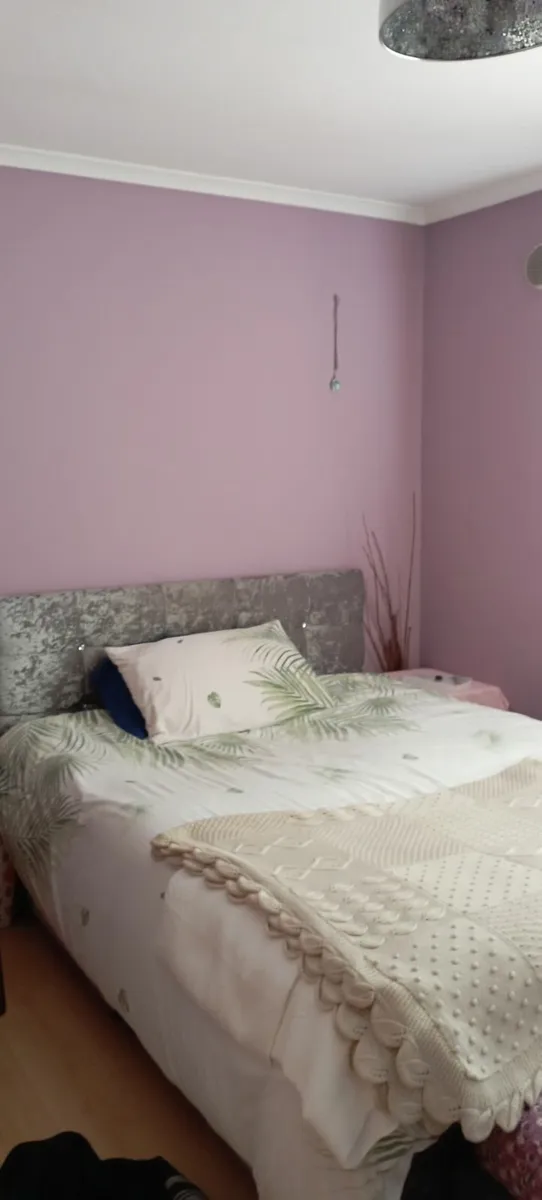 King/ Queen size Bed - Image 1