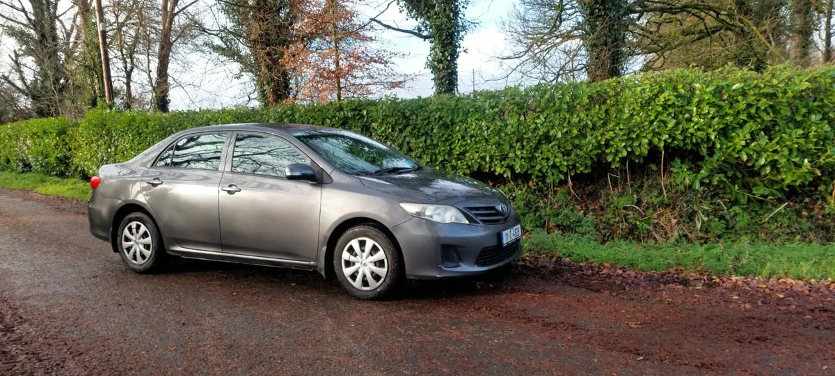 Toyota Corolla - Image 2