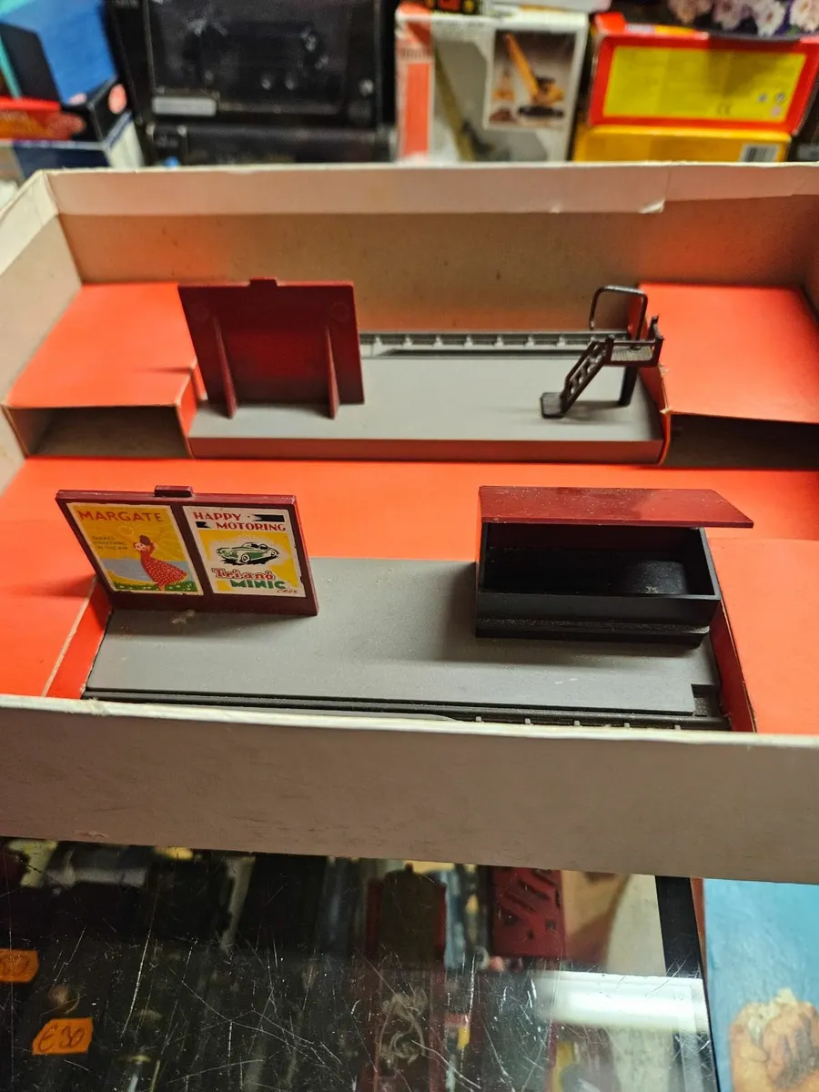 Vintage Hornby Triang OO Gauge Royal Mail Set - Image 4