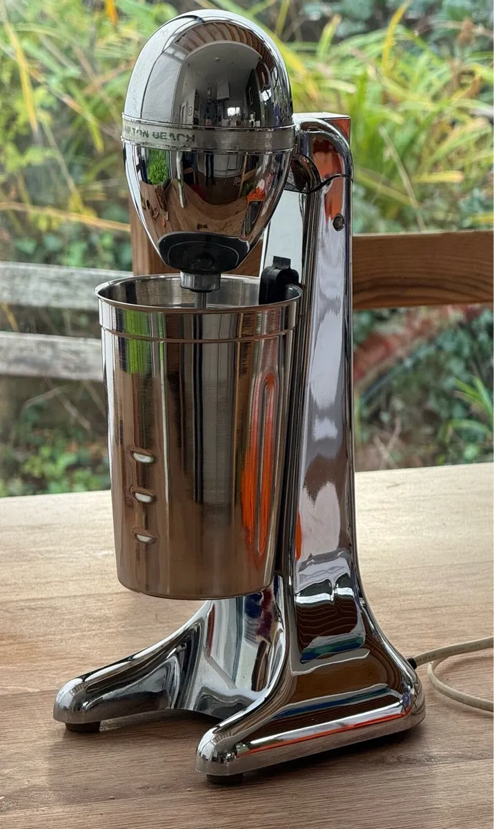 Drink/milkshake mixer - Image 1