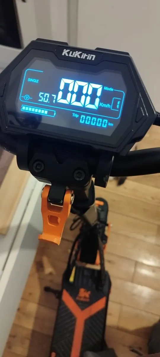 KuKirin G2 Max Electric Scooter - Image 3