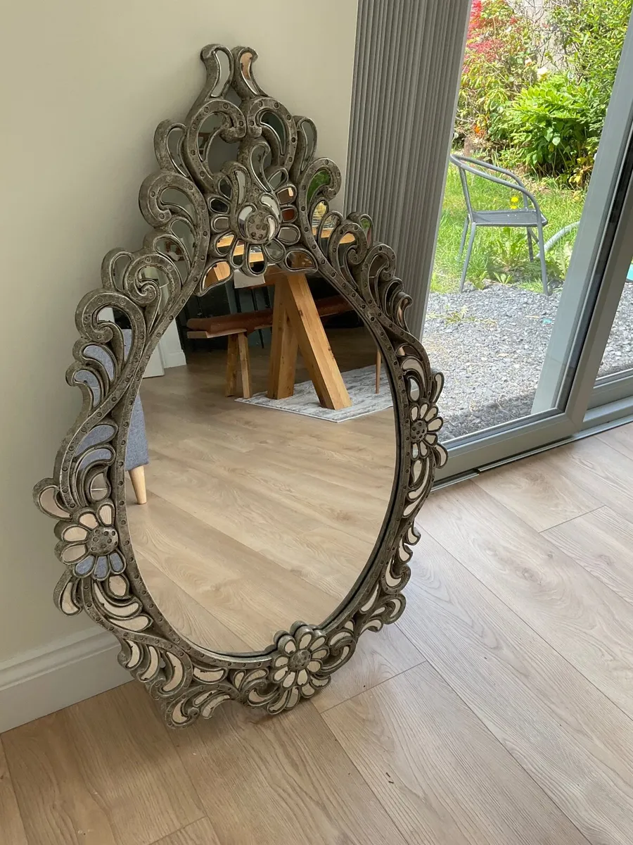 Wall mirror - Image 1