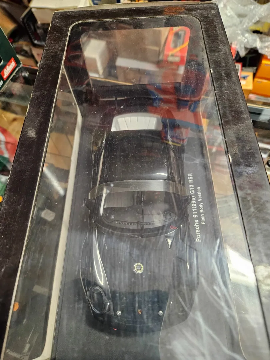 Corgi Autoart Porsche 1.18 - Image 3