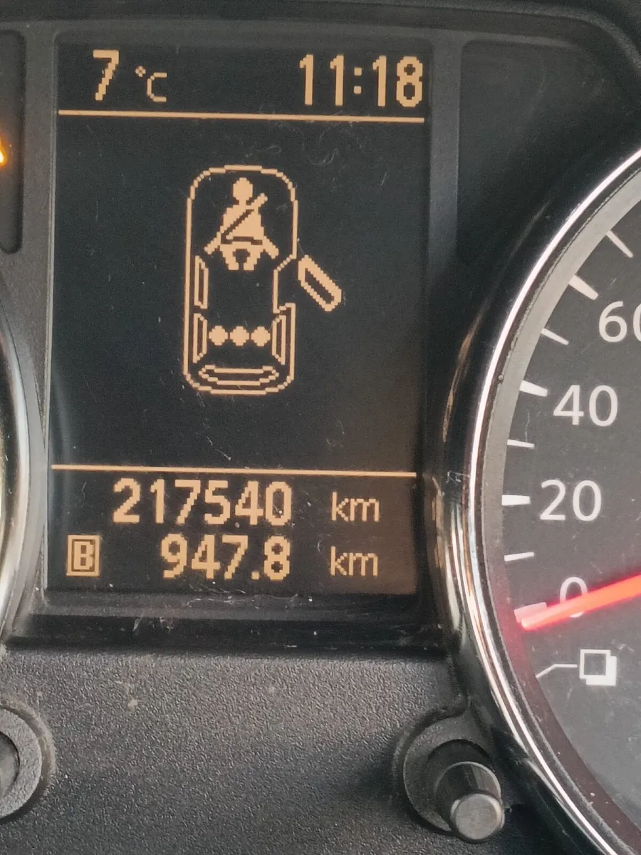 Nissan Qashqai 2010 - Image 2