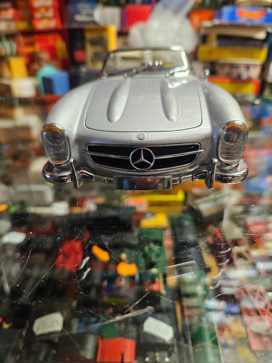 Corgi Minichamps Mercedes - Image 4