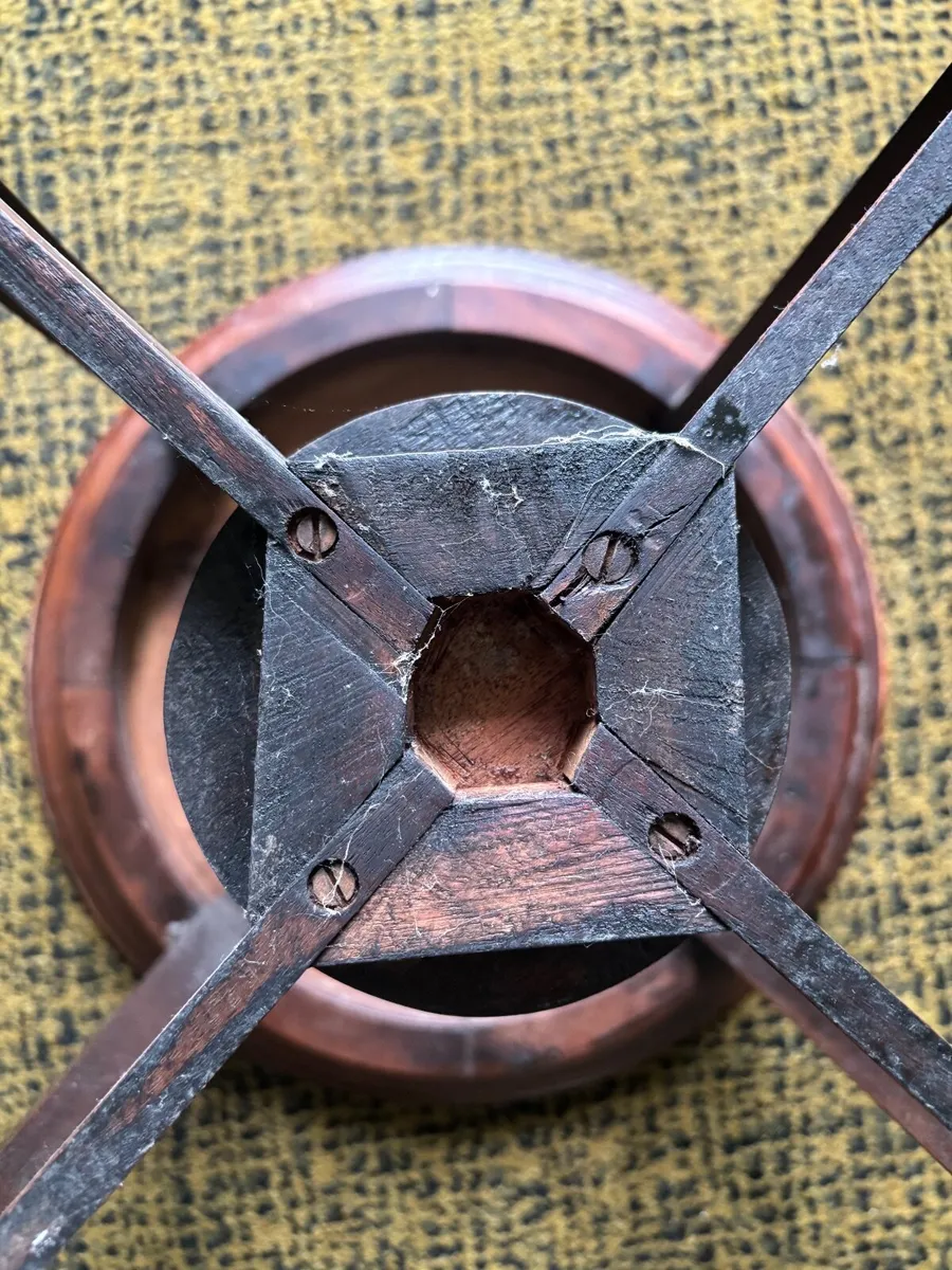 Arts & Craft occasional table - Image 2