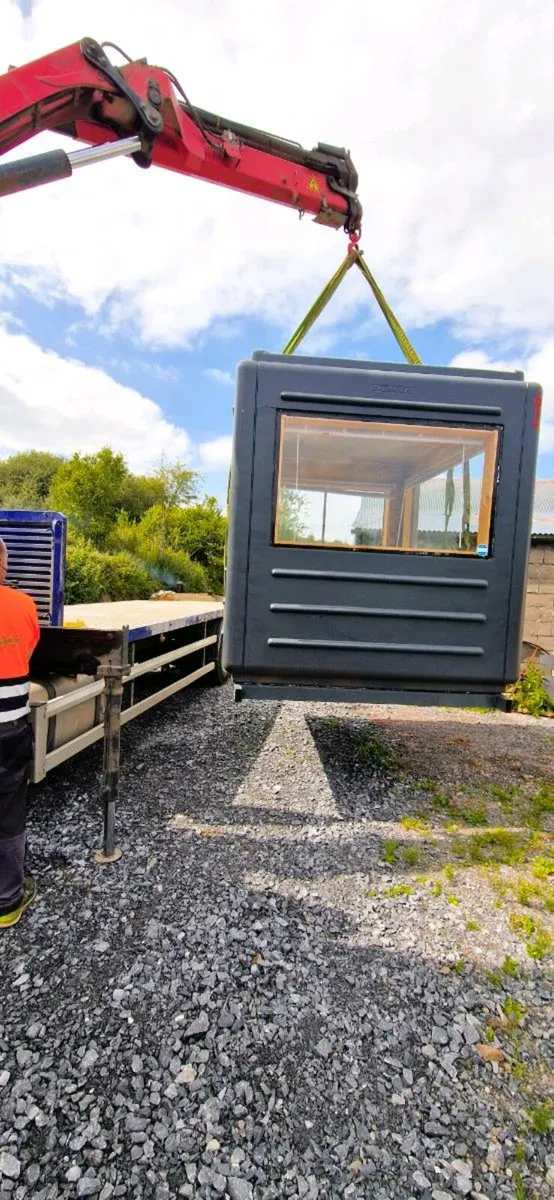 Garden Office/ Pod - Image 3
