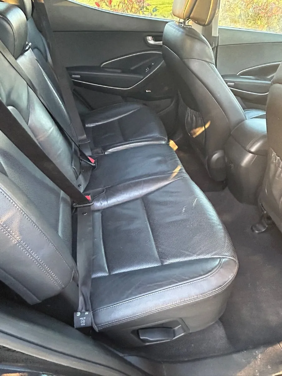 Hyundai Santa Fe 2016 - Image 3