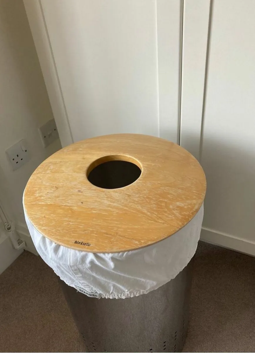 Brabantia large laundry bin - Image 2