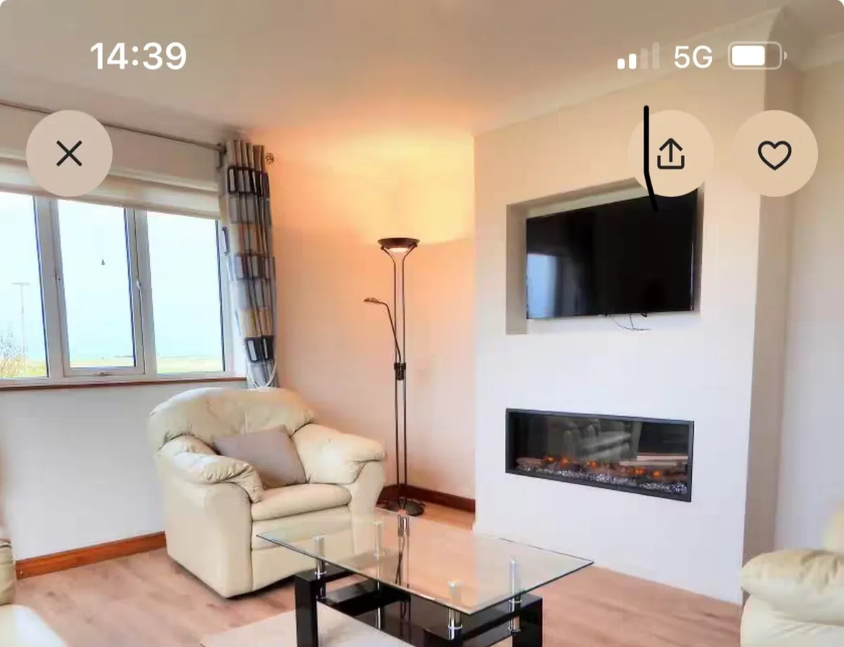 Cream Leather Suite - Image 2