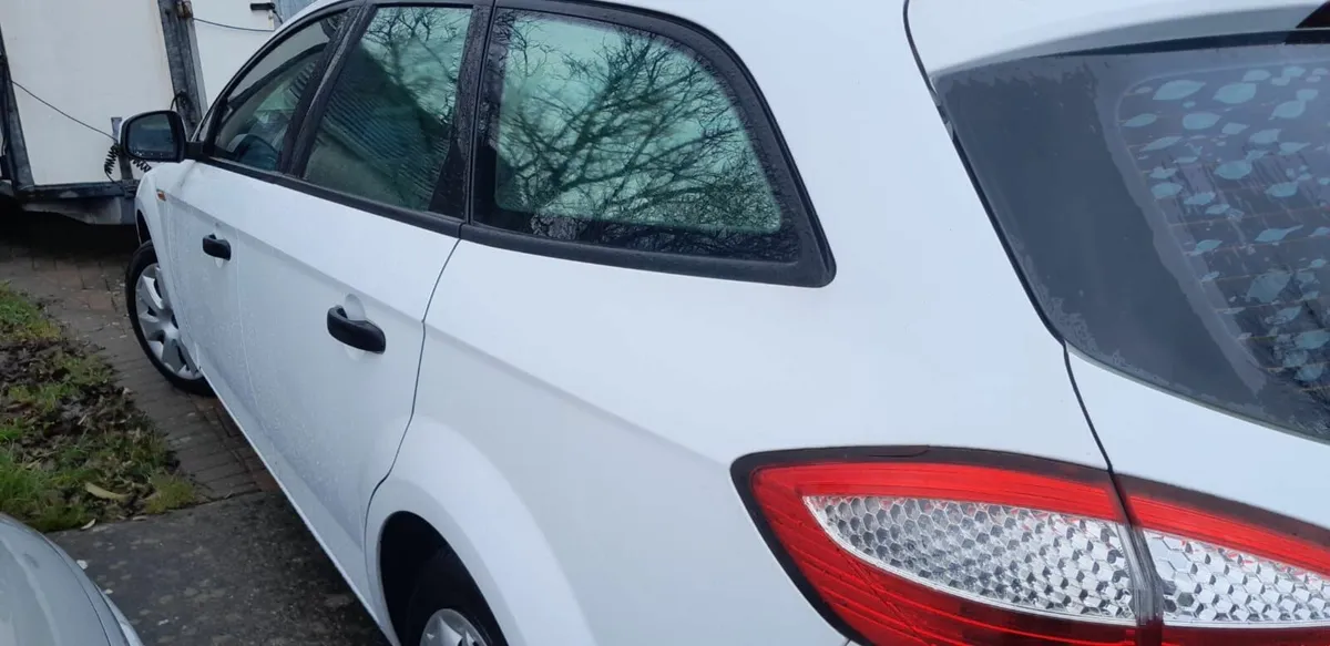 Ford Mondeo 2010 - Image 3