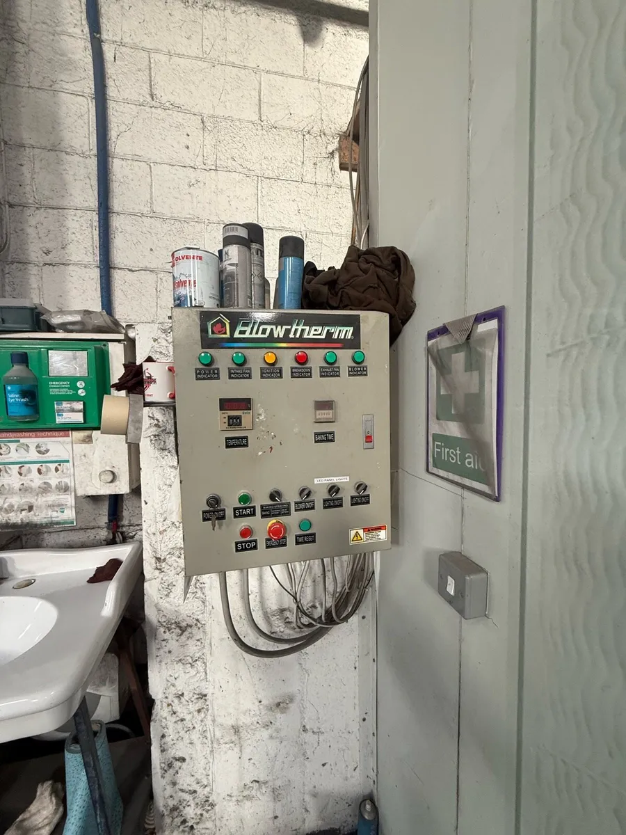 Spray room plant - Image 4