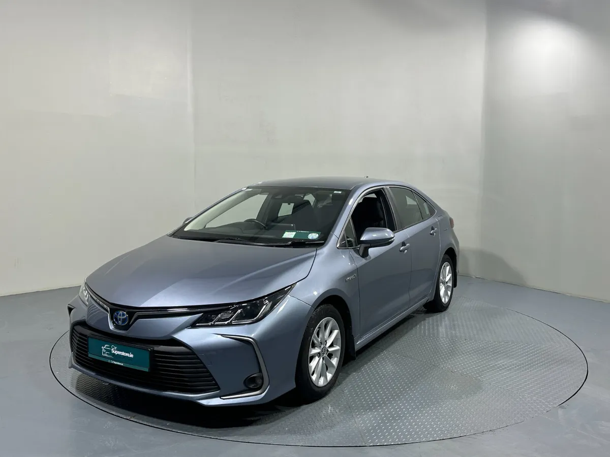 Toyota Corolla Luna Sport Self Charging Hybrid 211 - Image 3