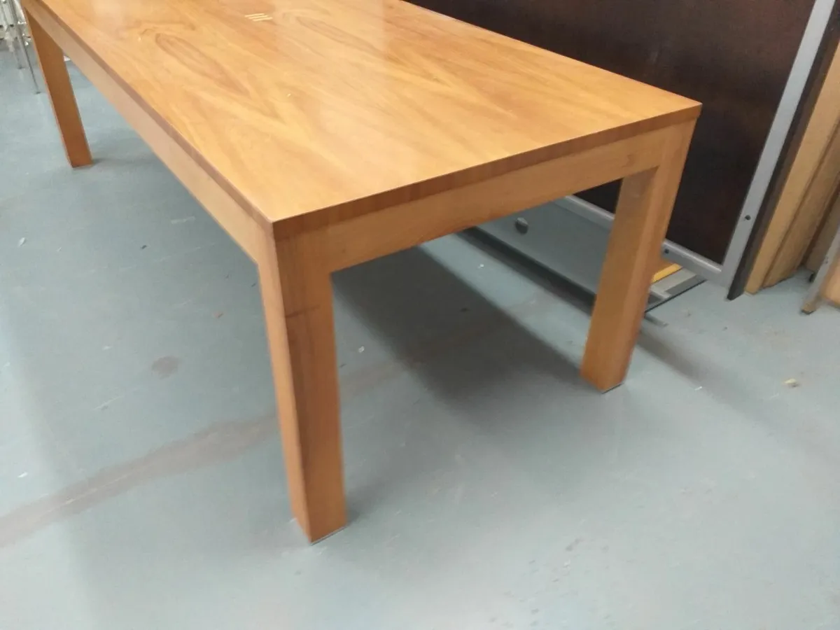 Large dining table L240cm - Image 2
