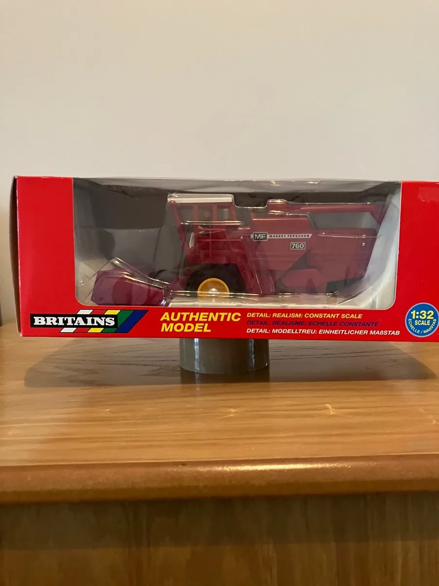 Britains Massey Ferguson 760 Combine 1 32 - Image 1