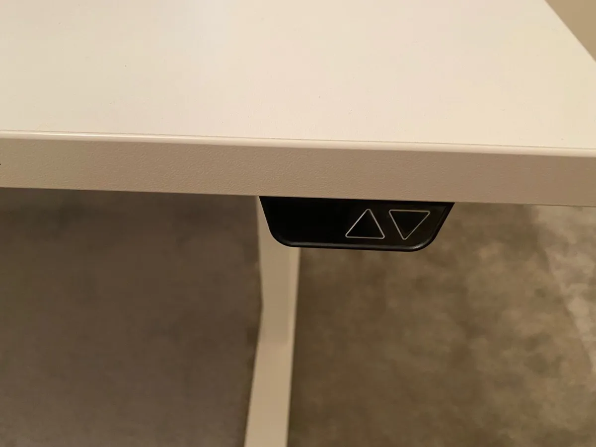 Adjustable desk - Electric Sit Stand Desk - Image 3