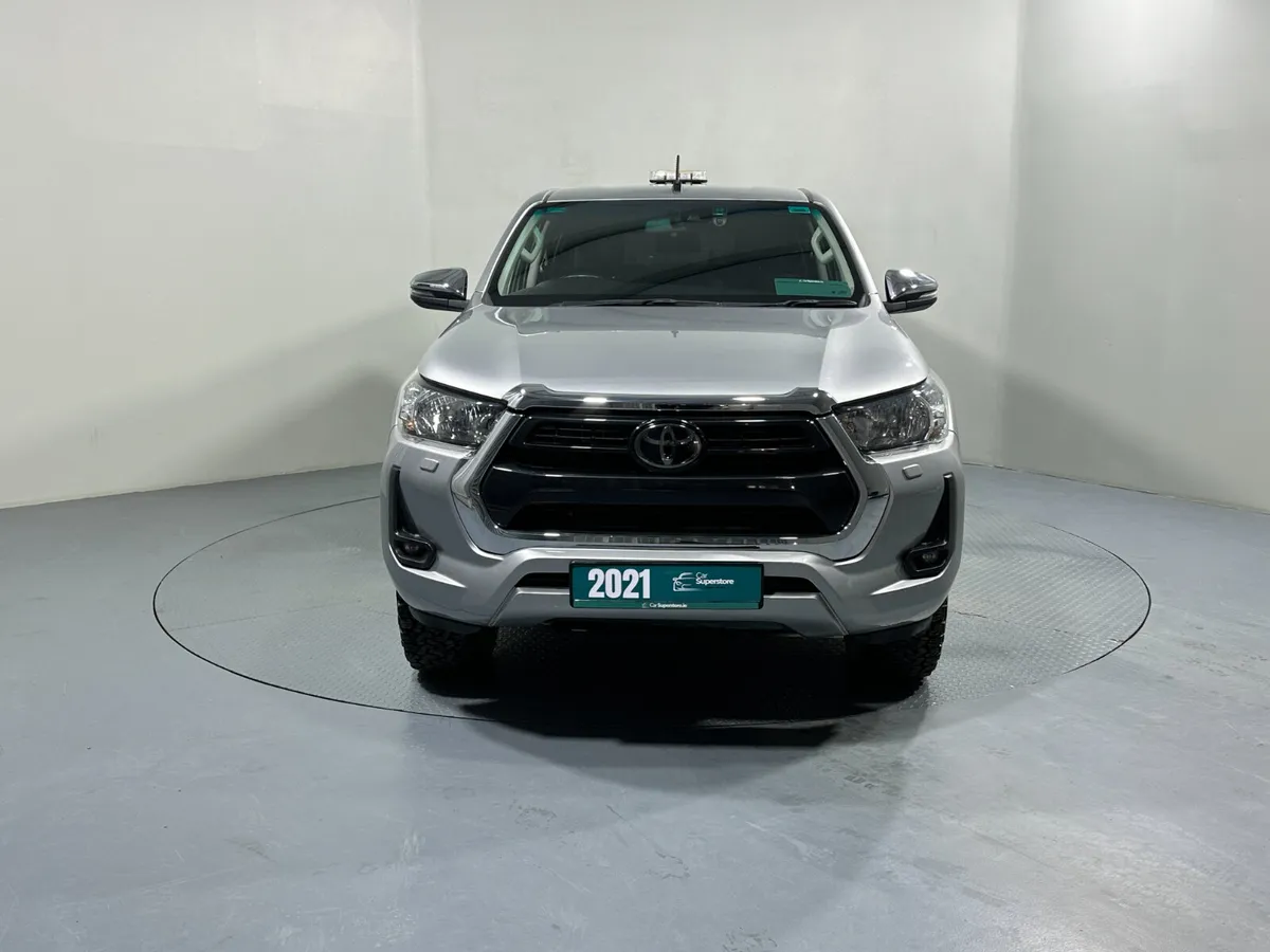 Toyota Hilux Icon 2.4 D4D Double Cab 212 - Image 2