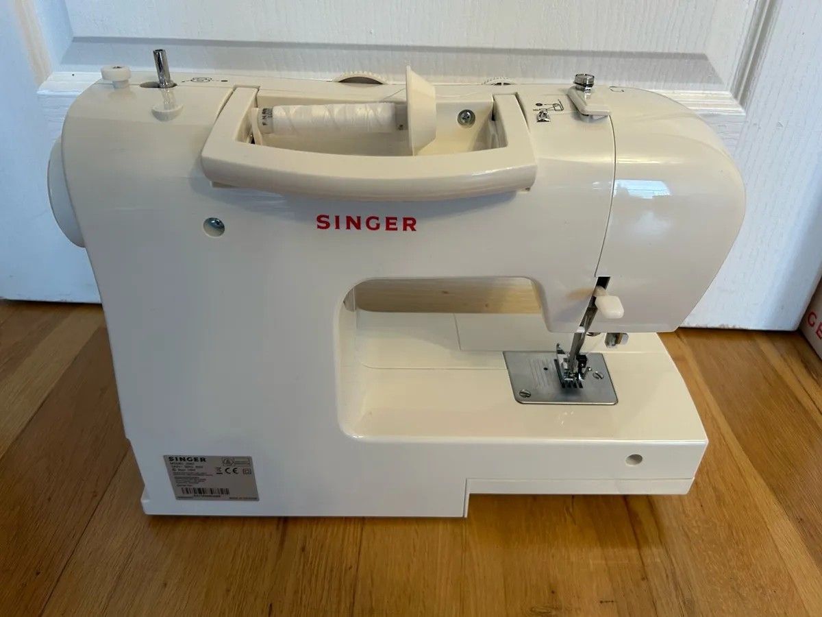 Sewing Machine - not working stitching - Image 2