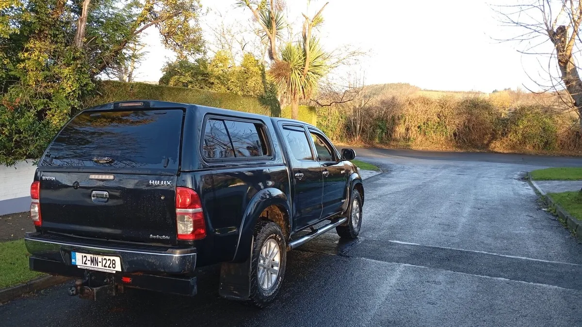 Toyota hilux invincible 3 litre - Image 2