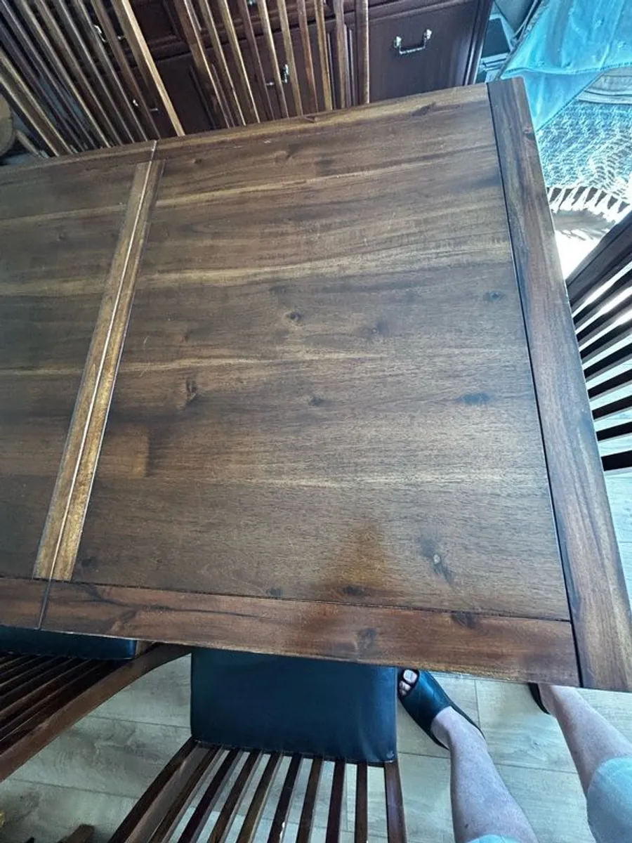 Extendedable sycamore Dining table and chairs - Image 3