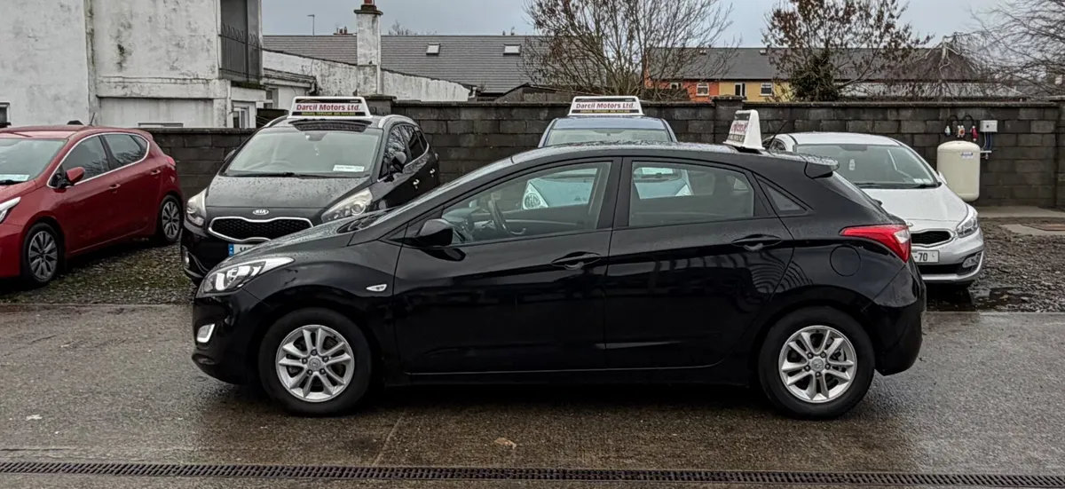 12 Hyundai i30 1.6 New Nct - Image 4