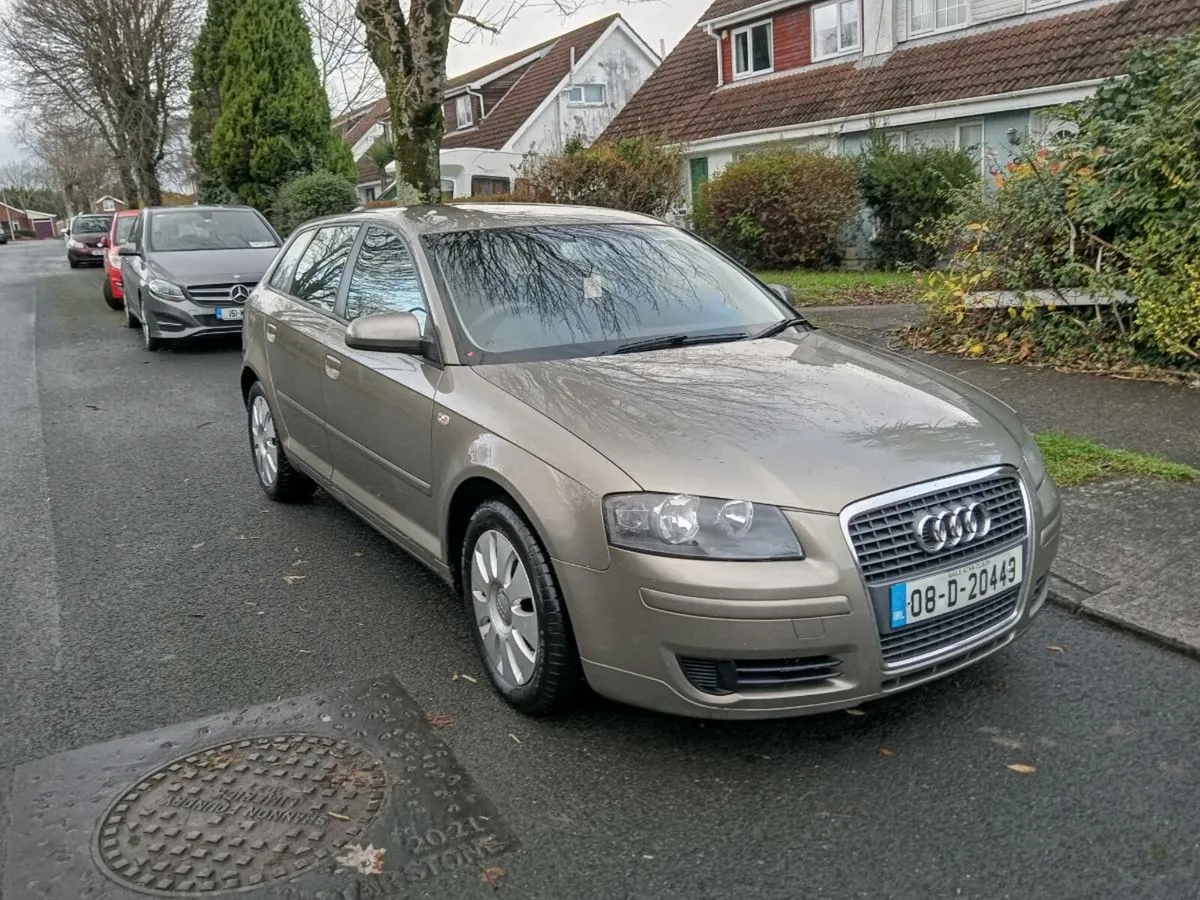 Beautiful automatic 1.6 petrol Audi low kms - Image 3